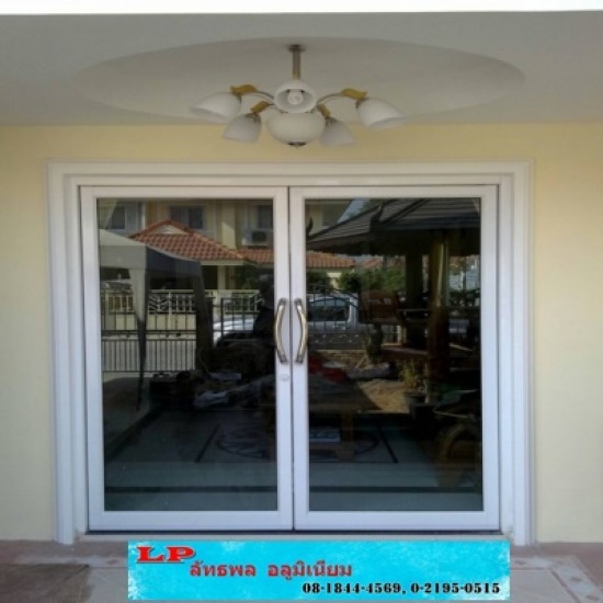 ร้านกระจกอลูมิเนียม นนทบุรี - บริษัท ลัทธพล อลูมิเนียม จำกัด - กระจกอลูมิเนียม  ร้านกระจกอลูมิเนียม  ร้านกระจกอลูมิเนียมนนทบุรี  ติดตั้งกั้นห้องกระจก  กั้นห้องกระจกอะลูมิเนียมนนทบุรี  ประตูอลูมิเนียม  หน้าต่างอลูมิเนียม  กั้นห้องอาบน้ำ 