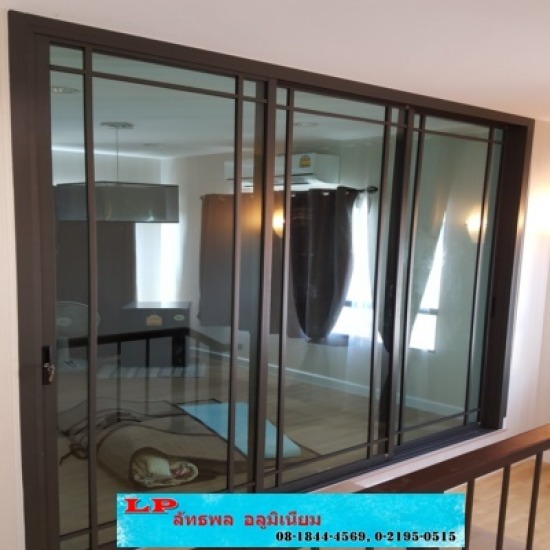 ร้านกระจกอลูมิเนียม นนทบุรี - บริษัท ลัทธพล อลูมิเนียม จำกัด - กระจกอลูมิเนียม  ร้านกระจกอลูมิเนียม  ร้านกระจกอลูมิเนียมนนทบุรี  ติดตั้งกั้นห้องกระจก  กั้นห้องกระจกอะลูมิเนียมนนทบุรี  ประตูอลูมิเนียม  หน้าต่างอลูมิเนียม  กั้นห้องอาบน้ำ 