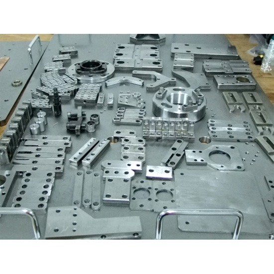 ผลิตออกแบบเครื่องจักรและจิ๊กฟิกเจอร์ จิรทีปต์ 04 ผลิตออกแบบเครื่องจักรและจิ๊กฟิกเจอร์ 