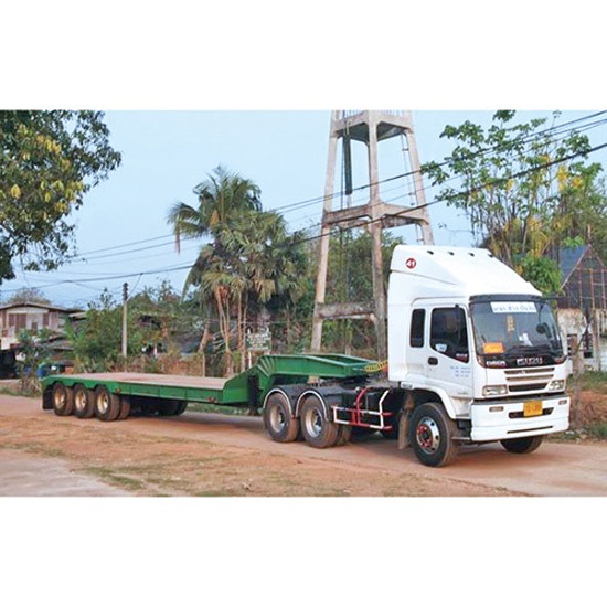 รถเทรลเลอร์ เสาเข็มคอนกรีต รถแทรกเตอร์  ให้เช่าปั้นจั่น  รับตอกเสาเข็ม  รับถมที่ 