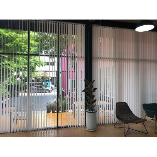 ร้านติดตั้งม่านปรับแสง บางนา ม่านปรับแสงราคาถูก  ม่านปรับแสงแนวตั้ง 