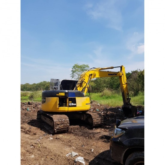 Backhoe rental, Pathum Thani Backhoe rental  Pathum Thani  Backhoe service Pathumthani  Small backhoe hire 