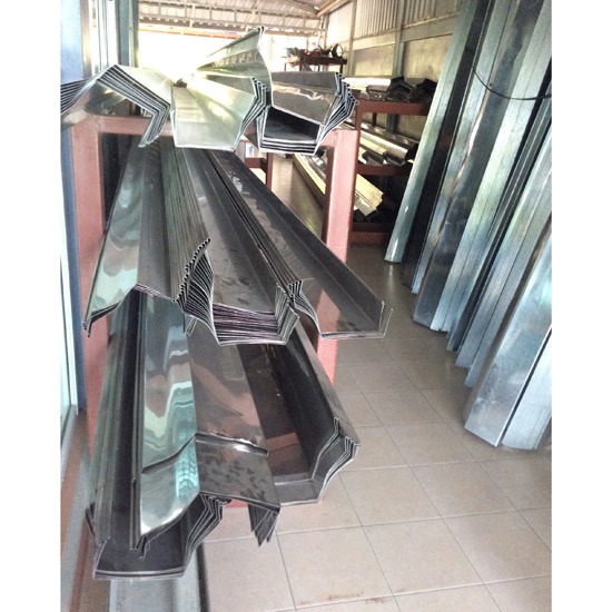 รางน้ำฝน รางน้ำฝน ท่อลม ท่อแอร์ ลูกหมุน ปล่องดูดควัน  