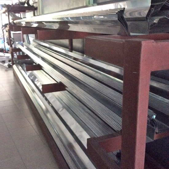 รางน้ำฝน รางน้ำฝน ปล่องดูดควัน ซิลิโคน ลูกหมุน 