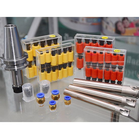 อุปกรณ์เครื่องฉีดพลาสติก เครื่องฉีดพลาสติก   เครื่องฉีด   ติดตั้งเครื่องฉีด   เครื่องคลูลิ่ง   เครื่องอบเม็ดพลาสติก   เครื่องปั้มลมสกรู   เครื่องซีล   อะไหล่เครื่องจักร 