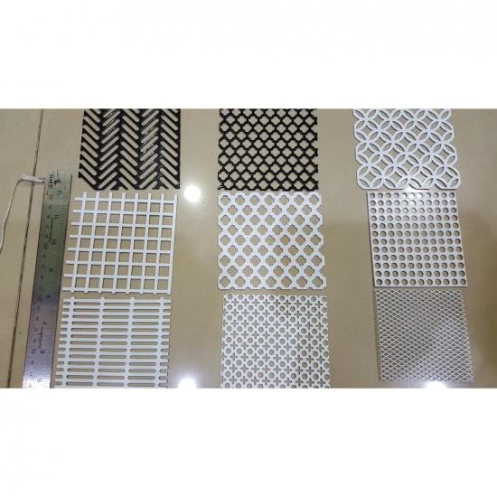 ตะแกรงเจาะรูอบสีฝุ่น ตะแกรงเหล็กฉีก ตะแกรงฉีก เหล็กฉีก ขายตะแกรง 