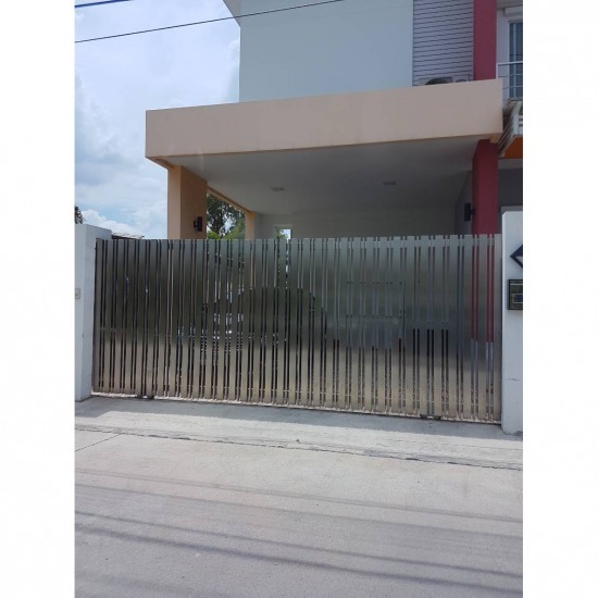 ประตูสแตนเลส ประตูสแตนเลส 