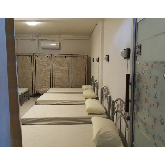 ห้องนอน 8 เตียง (8 bed female dorm) ที่พักจัดแคมป์ติว 