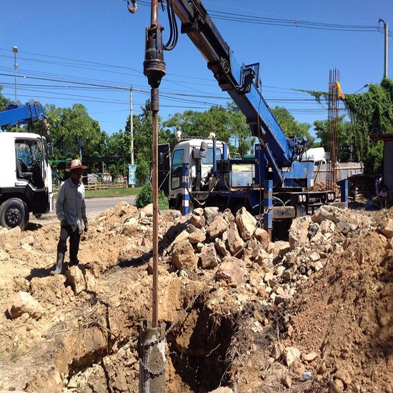 งานปั้นจั่นและคอนกรีตอัดแรง ตอกเสาเข็ม เสาเข็ม  ให้เช่ารถปั้นจั่น  ขายรถปั้นจั่น  ให้เช่ารถเจาะ  ขายรถเจาะ  รถปั้นจั่น  รถเจาะ  แผ่นพื้น  ท่อน้ำ 