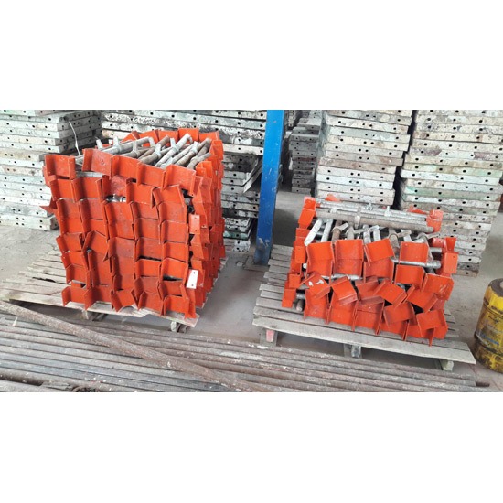 นั่งร้าน นั่งร้าน 