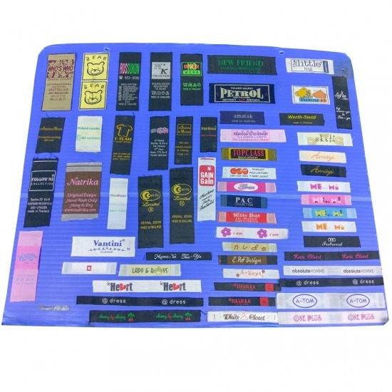 Order to create a logo woven label on the collar. Order to create a logo woven label on the collar. 