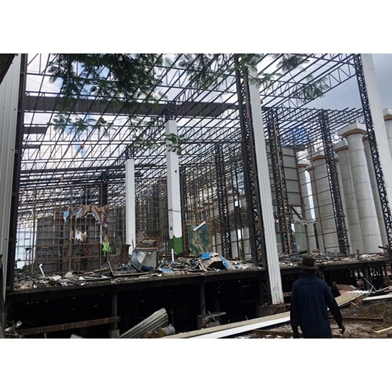 รับรื้อถอนเครื่องจักรโรงงาน รับรื้อถอนเครื่องจักรโรงงาน  บริษัทรับรื้อถอมสิ่งปลูกสร้าง  รับซื้อโครงเหล็กอาคารเก่า 