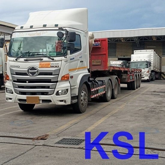 flatbed trailer flatbed trailer  Flatbed trailer for transporting goods in Samut Prakan 