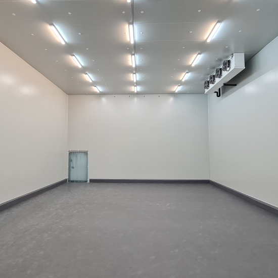 Freezer Room (ห้องแช่แข็ง) บริการรับสร้างห้องเย็น  รับติดตั้งห้องเย็น  รับสร้างห้องเย็น  Freezer Room  ห้องแช่แข็ง 