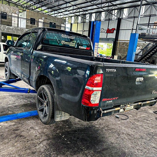 ช่วงล่าง ตั้งศูนย์ล้อ นครปฐม ตั้งศูนย์ล้อ ใกล้ฉัน  ตั้งศูนย์ล้อหลัง  เครื่องตั้งศูนย์ล้อ 