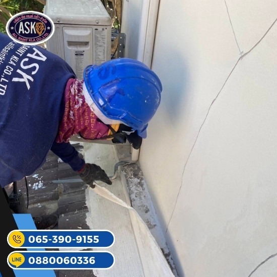 รับงานทาสีบ้านและซ่อมรอยร้าว รับงานทาสีบ้านและซ่อมรอยร้าว  พ่นสีหลังคาและซ่อมหลังคา  พ่นสีหลังคา  ซ่อมหลังคา  พ่นสีหลังคา ราคาเท่าไหร่  รับพ่นสีหลังคาบ้าน  ทาสีหลังคา ราคา ตรม  ค่าแรงทาสีหลังคาบ้าน  ทาสีหลังคากระเบื้องเก่า 