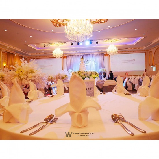 ห้องประชุม & จัดเลี้ยง