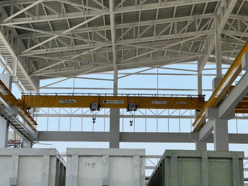 เครนโรงงาน