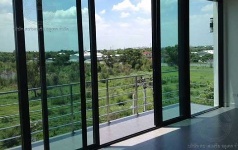 หน้าต่างบานเลื่อน