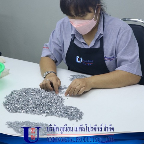 โรงกลึง รับผลิตชิ้นงานตามแบบ โรงกลึง รับผลิตชิ้นงานตามแบบ