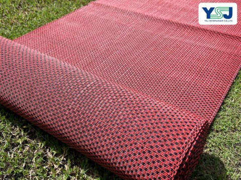 เสื่อพลาสติกทนทาน