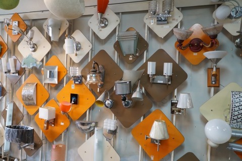 ไฟกิ่งติดผนัง