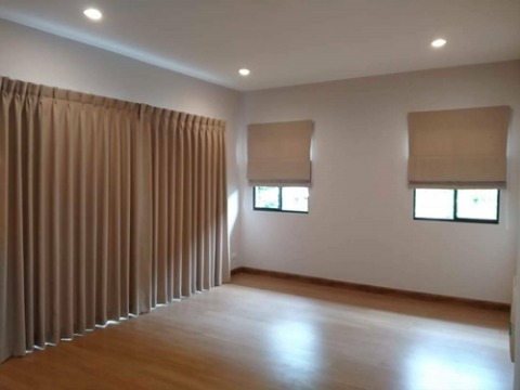 ม่านจีบปทุมธานี