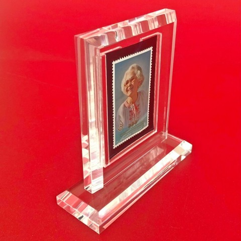 รับออกแบบป้ายอะคริลิค