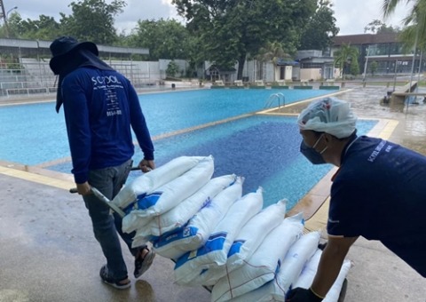 รับสร้างสระว่ายน้ำระบบเกลือ ระยอง