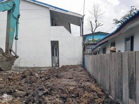 รับทุบตึก