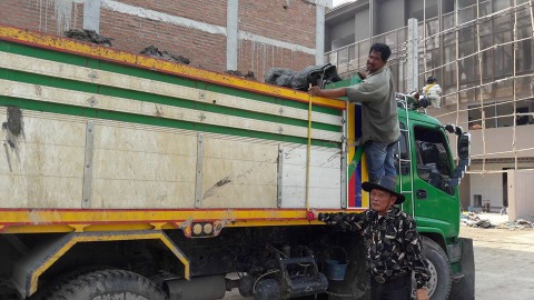 รับเหมารื้อถอน