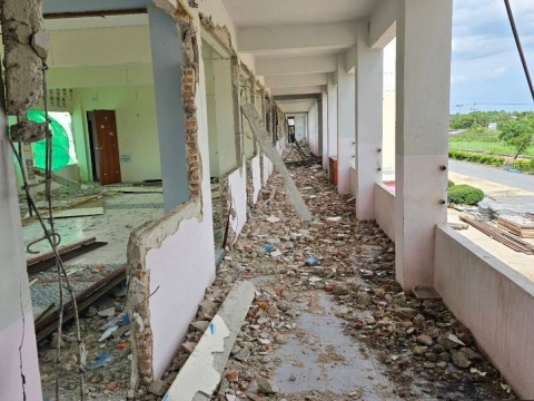 รับทุบตึกเก่า