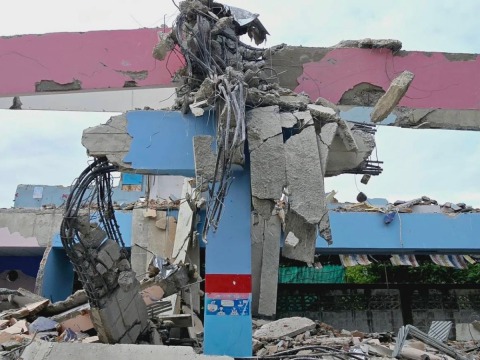 รับรื้อถอนอาคารเก่า