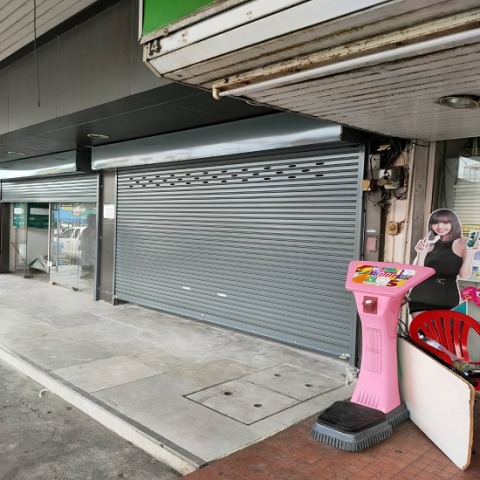 ติดตั้งประตูม้วนระบบรอกโซ่