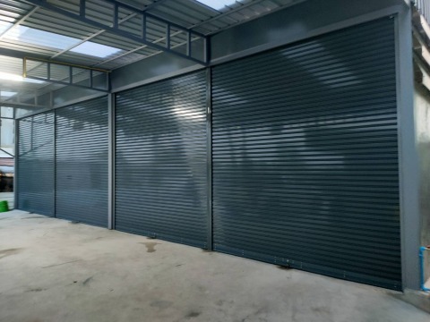 ติดตั้งประูม้วนมือดึง4ชุดไทรน้อย บางบัวทอง