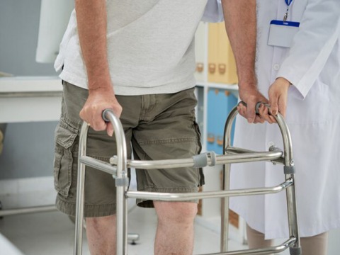 บริการดูแลผู้สูงอายุหลังผ่าตัด