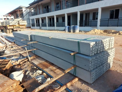 แผ่นรั้วคอนกรีตสำเร็จรูปสำหรับล้อมรั้วโครงการหมู่บ้าน