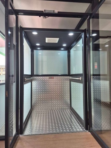 บริการติดตั้งลิฟท์ไฮดรอลิคโดยสารในบ้าน