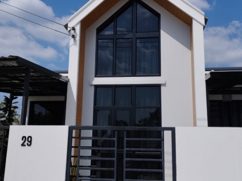 บริษัทรับติดฟิล์มกรองแสงอาคารราคาพิเศษ