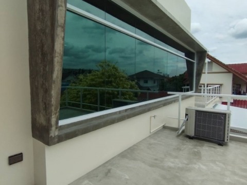 รับติดฟิล์มอาคาร ฟิล์มกระจกบ้านแบบปรอท