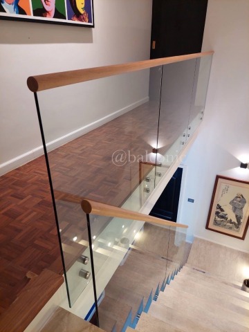 กันตกกระจก พัฒนาการ