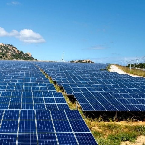 โซล่าเซลล์สําหรับโรงงานอุตสาหกรรม