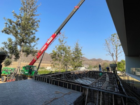 สระสำเร็จรูปไฟเบอร์กลาสเขาใหญ่