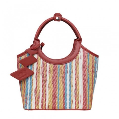 กระเป๋าจากเสื่อ