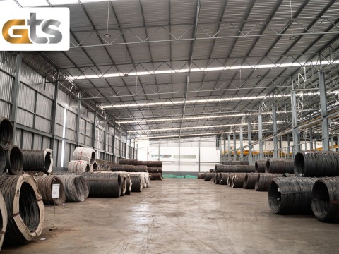 โรงรีดเหล็กเพลาขาว