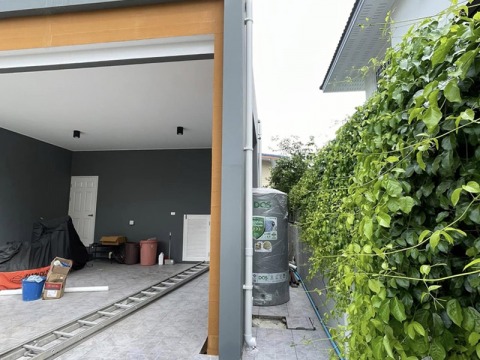 ติดตั้งรางน้ำฝน SCGSmart สีขาว พร้อมเดินท่อน้ำลง