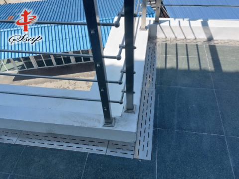 รับออกแบบติดตั้งตะแกรงระบายน้ำ