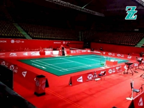 ปูพรมสนามเทนนิส