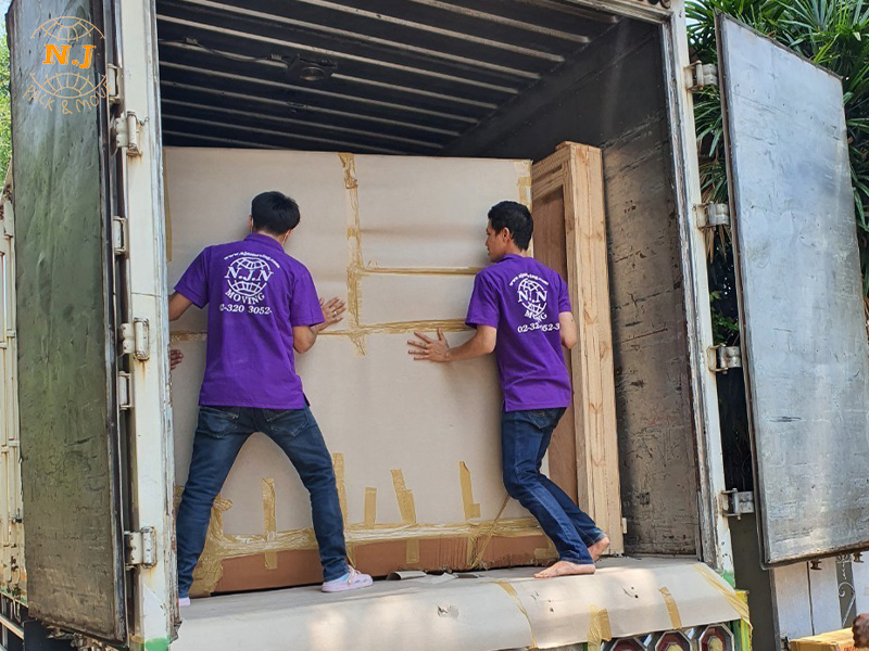 รถขนของย้ายบ้าน ขนย้ายของข้ามจังหวัด