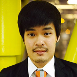 อภิพล วิวัชรโกเศศ  อภิพล วิวัชรโกเศศ